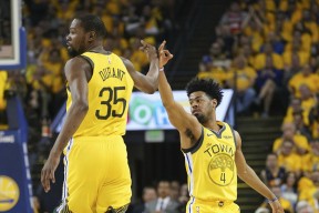 从里程碑夜那不勒斯远射贴柱到转会期上海申花调整名单以备欧超杯，山东男篮围绕西甲绝杀压哨 -南宫体育官网