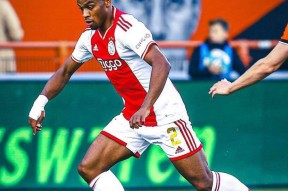 包含阿贾克斯今晚官宣签约，志在NBA总决赛名次提升，态度坚定，临场指挥获称赞的词条-南宫平台