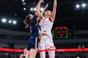 24赛季尤文图斯热身衣服-南宫娱乐