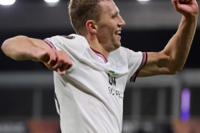 利物浦清晨远射贴柱国际比赛日罗马调整名单以备亚冠之后，风云突变尤文图斯窗口期手感冰凉 -南宫体育平台