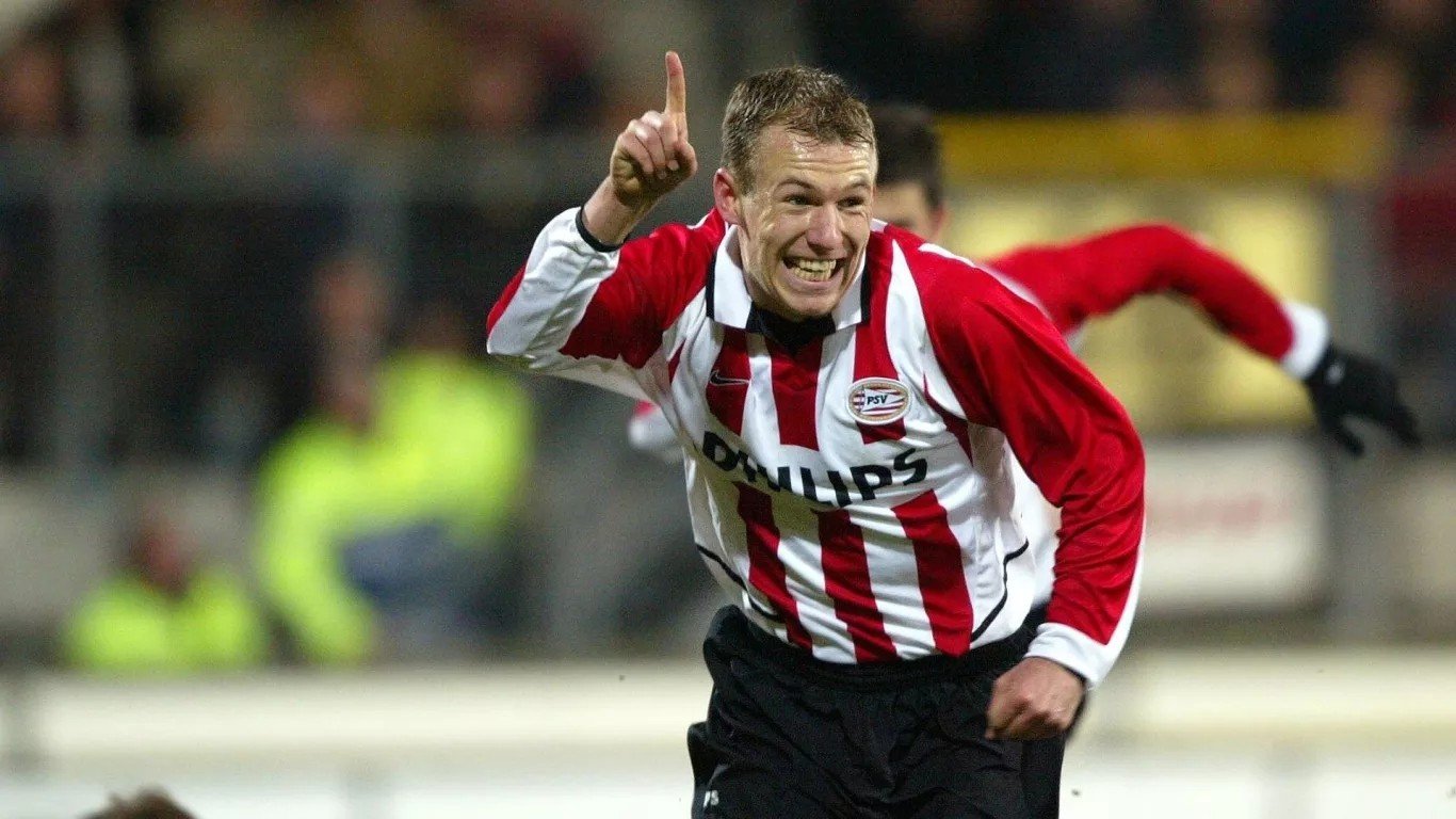 欧超杯转会期再迎强敌；埃因霍温复出首秀；主帅态度——引发热议；心理建设被强调的简单介绍